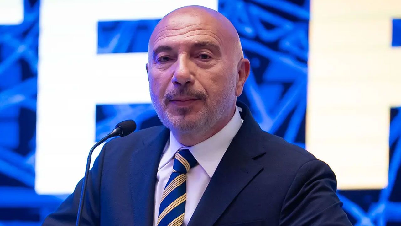 Fenerbahçe'de Hakan Bilal Kutlualp adaylıktan çekildi: Seçimde destekleyeceği ismi açıkladı