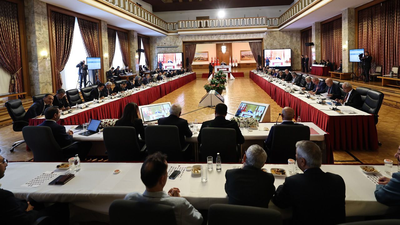 Komisyon, düşünce kuruluşlarını dinleyecek