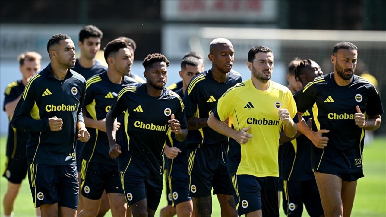 Dinamo Zagreb - Fenerbahçe maçı kamp kadrosu açıklandı! Kimler eksik, kimler sakat ve cezalı?