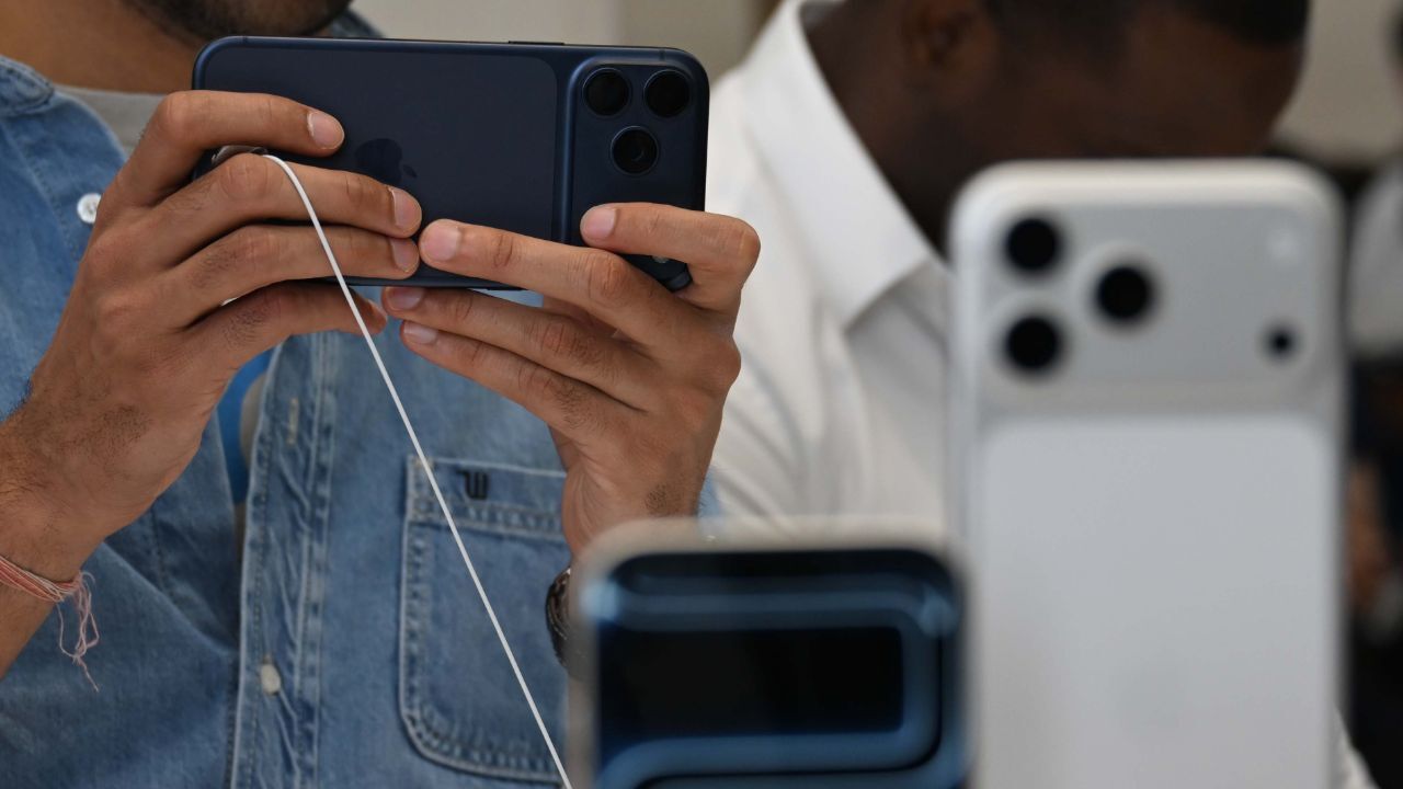 iOS 26.1 ne zaman gelecek? Apple Intelligence