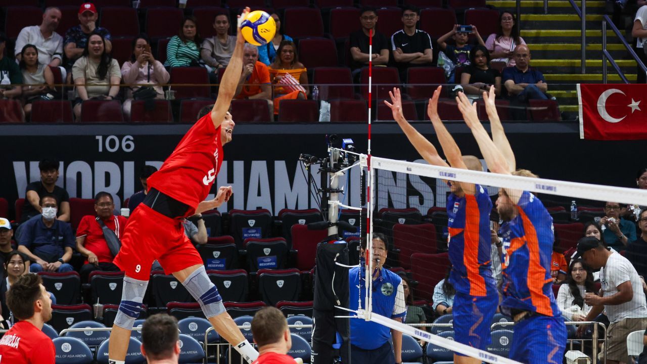 Türkiye-Polonya voleybol maçı şifreli mi, nereden canlı izlenir?