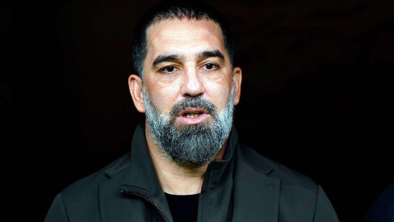 Arda Turan yıkan haberi verdi: Büyük üzüntü yaşandı