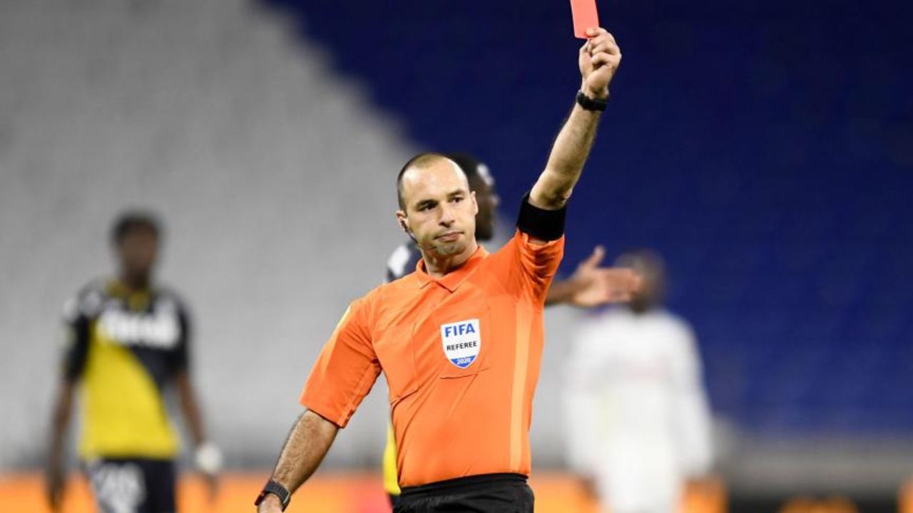 Dinamo Zagreb - Fenerbahçe maçı hakemi Jerome Brisard kimdir, nereli, hangi maçları yönetti? UEFA Avrupa Ligi