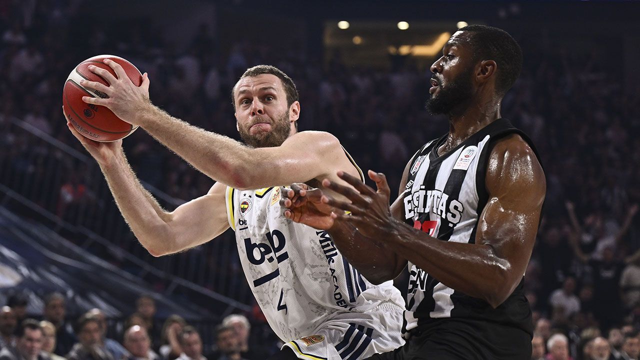 Fenerbahçe - Beşiktaş derbisinde gergin anlar yaşandı