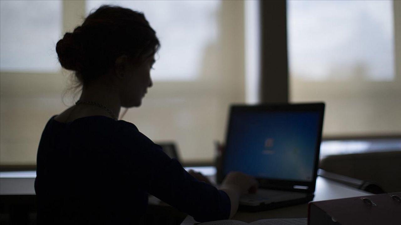 Güven endeksi eylül ayında hizmet sektöründe azaldı, perakende ticaret ve inşaat sektöründe arttı 