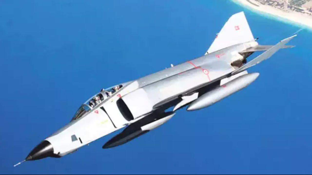 Dünya basını Türkiye’nin Baltık hamlesini yazdı! "Radar uçağı Litvanya