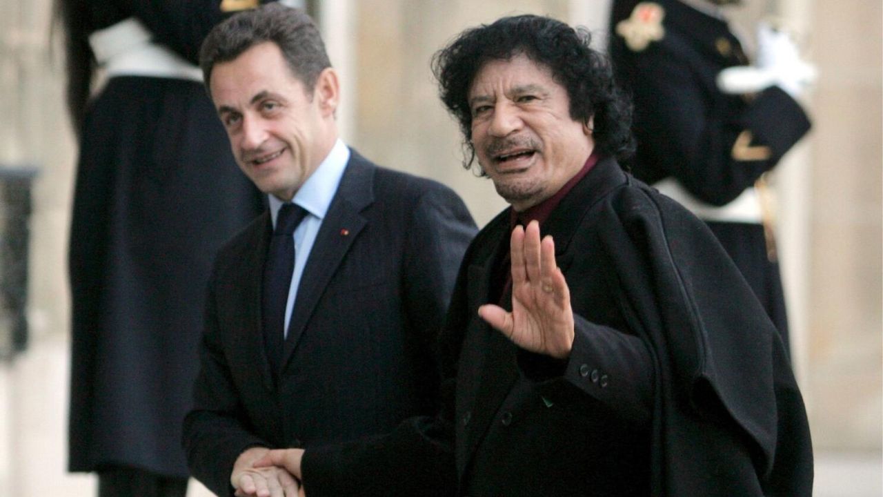 Kaddafi’nin milyonları Sarkozy’yi yaktı! Fransa’nın eski Cumhurbaşkanı “suç örgütü kurmak”tan mahkum oldu