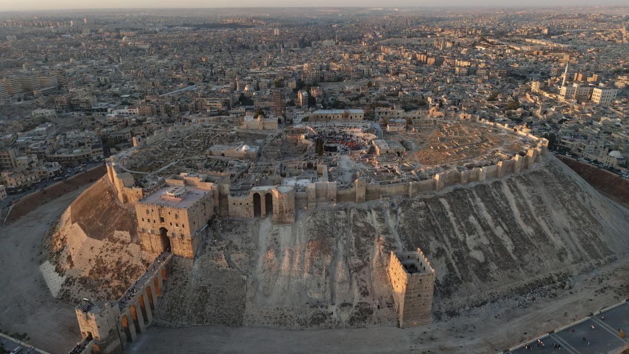 Esad'ın devrilmesine giden yolun sembolüydü! Halep Kalesi restorasyon sonrası ziyarete açıldı