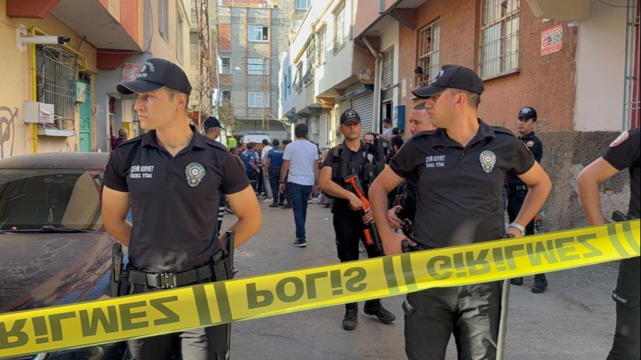 Gaziantep'te öfkeli koca dehşet saçtı! Genç kadını öldürüp, intihar etti