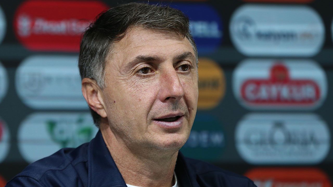 İlhan Palut üzgün, Şota Arveladze mutlu