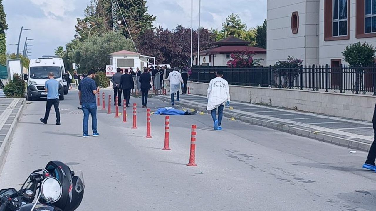 Yalova Adliyesi önündeki 