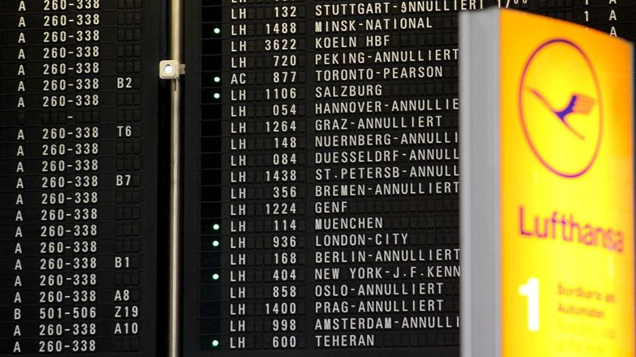 Alman hava yolu şirketi Lufthansa duyurdu! 4 bin çalışan işten çıkarılacak