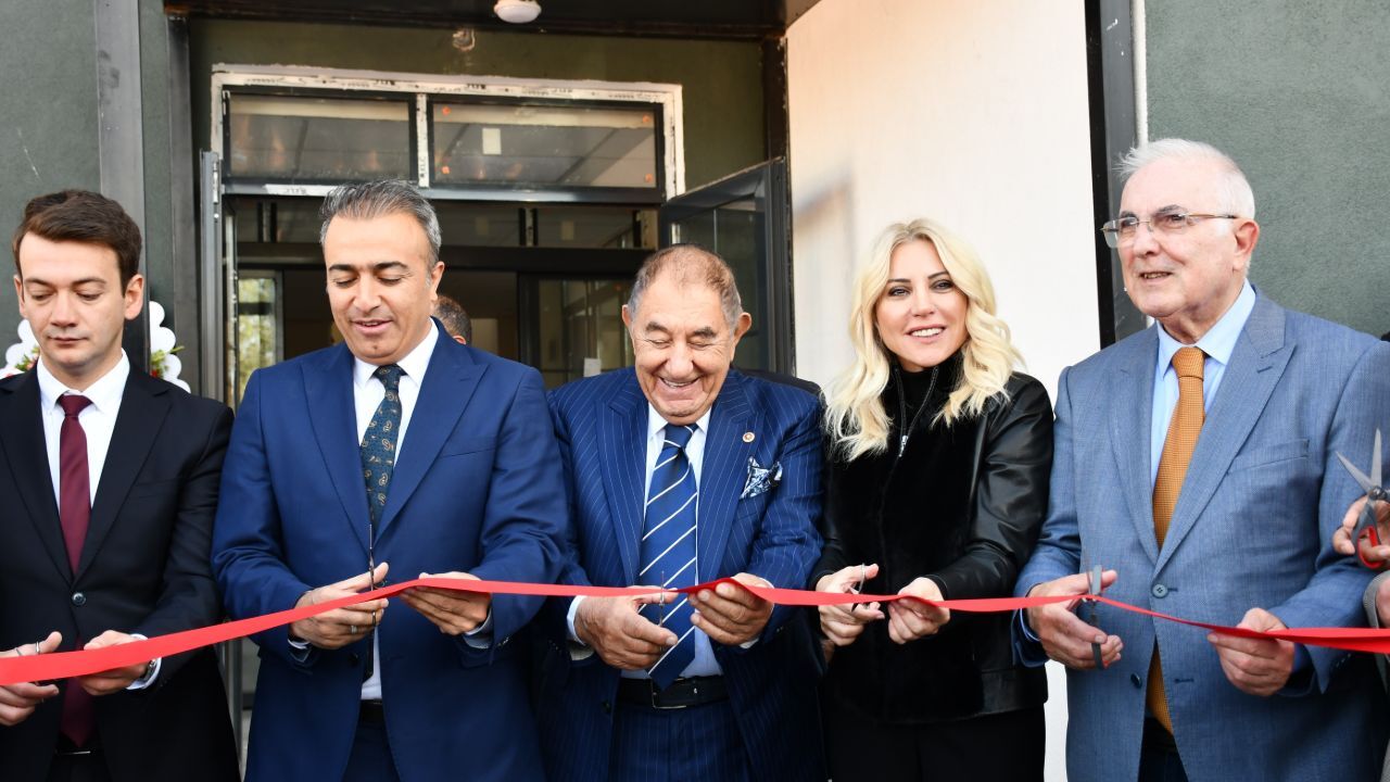 Prof. Dr. Esfender Korkmaz yaptırdı: Çıldır Öğretmenevi törenle hizmete açıldı