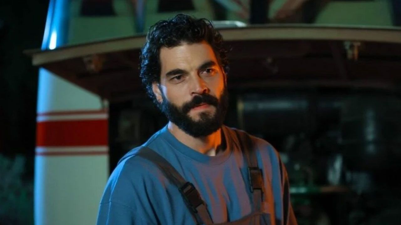 Lisede130 kiloymuş! İtirafı gündem olan Akın Akınözü'nün şişman hali ortaya çıktı