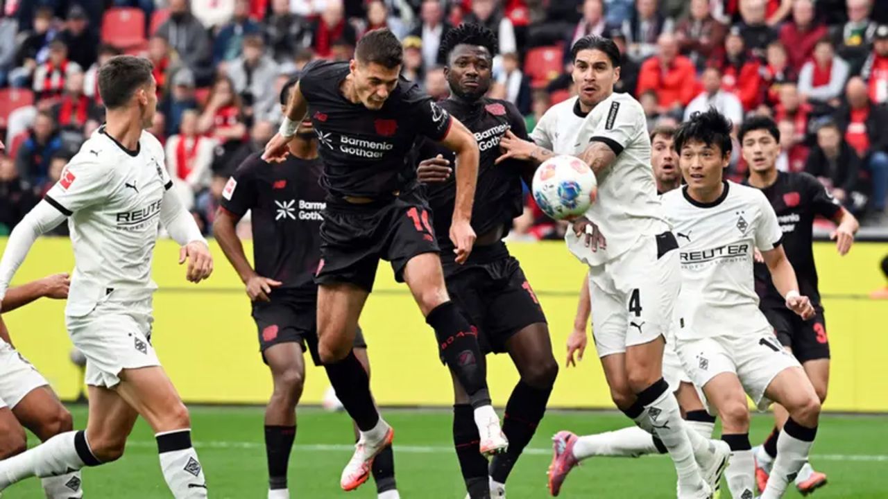 Bayer Leverkusen - PSV Eindhoven maçı saat kaçta, hangi kanalda canlı yayınlanacak? Şampiyonlar Ligi mücadelesi bu akşam!