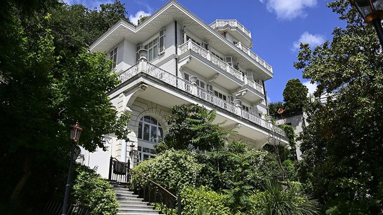 FETÖ firarisi Akın İpek'in yalısı dördüncü ihale sonrası satıldı! Yeni sahibi açıklanmadı