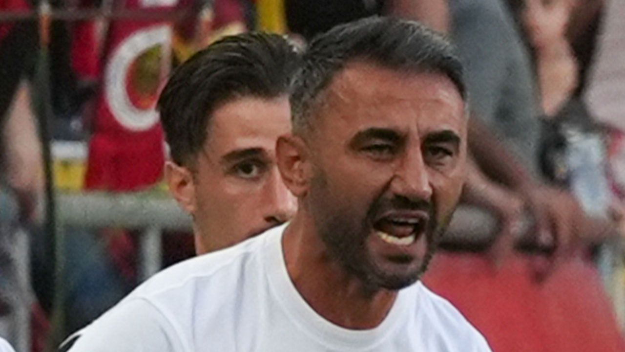 Kocaelispor'un siftah yaptığı maçta Selçuk Şahin ihraç edildi: Çılgın döndü