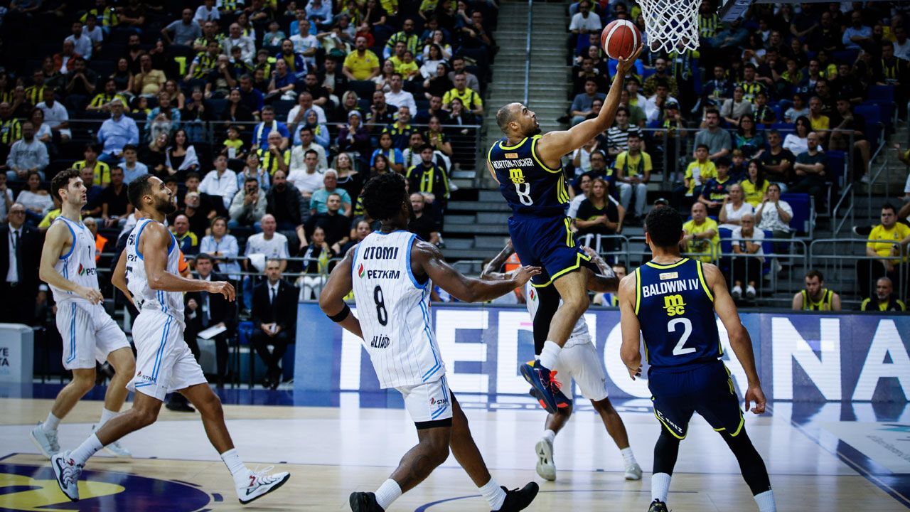 Fenerbahçe Beko evinde farklı kazandı