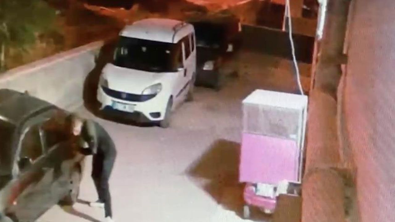 Mahalleyi ayağa kaldıran olay: Bıçakla 15 aracın lastiğini patlatıp kaçtı