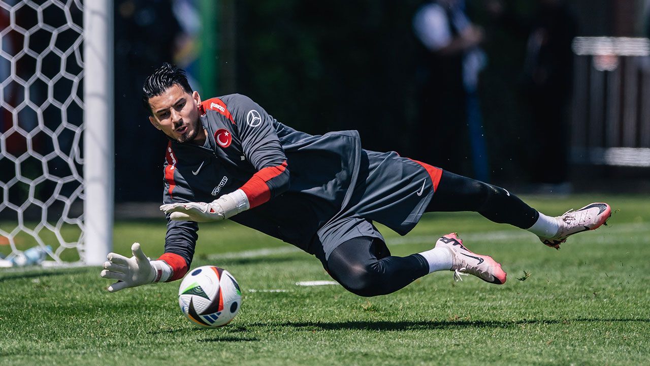 A Milli Takım'da Uğurcan Çakır gelişmesi