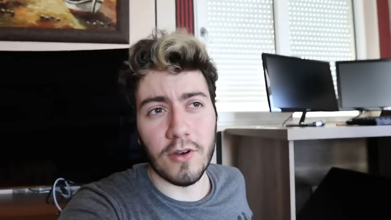Fenomen YouTuber Enes Batur’dan şaşırtan hamle: 16 milyonluk kanalını kapattı