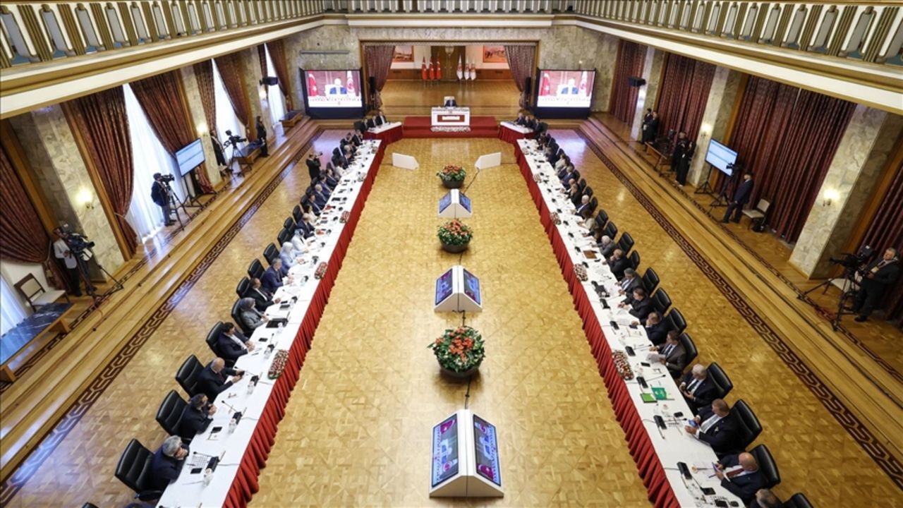 Meclis’te 14’üncü “Terörsüz Türkiye” toplantısı: Emekli subaylardan ‘silah’ uyarısı