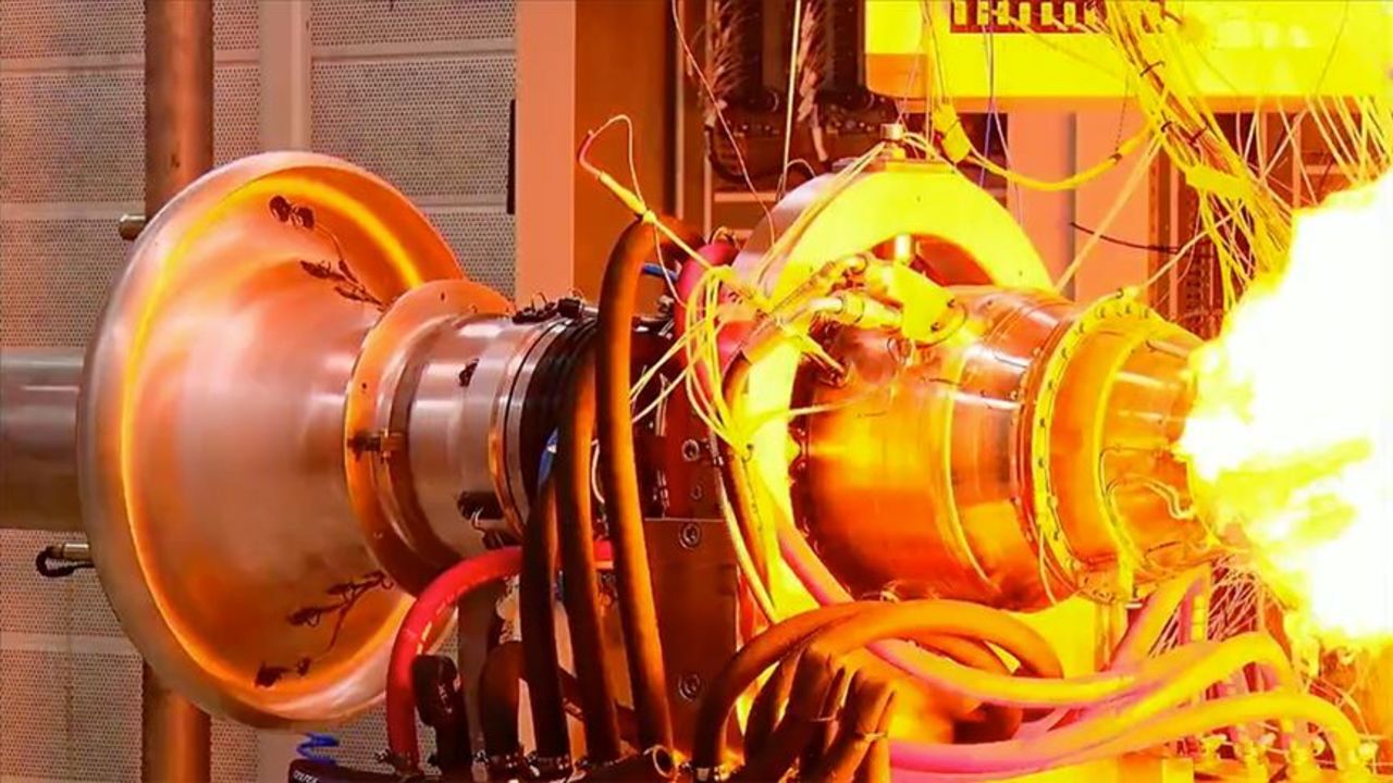 Yerli füze motoru için 12 ülke sırada