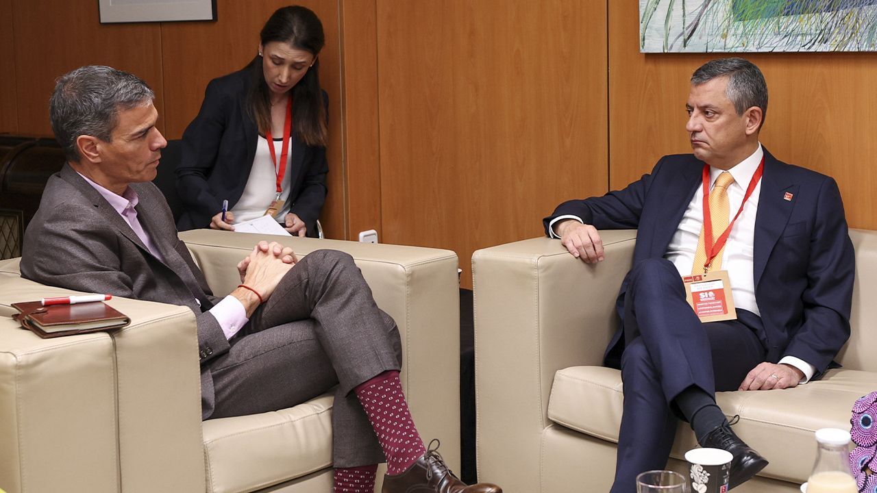 CHP Genel Başkanı Özel, İspanya Başbakanı Pedro Sanchez ile görüştü