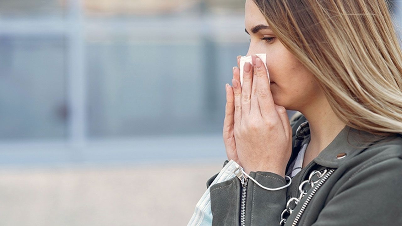 Gripte ilk tedavi evde başlıyor: Hemen hastaneye gitmeyin çünkü…