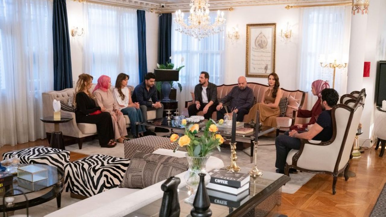 Kızılcık Şerbeti hangi gün, bu akşam var mı? Yeni oyuncular diziye dahil oluyor!