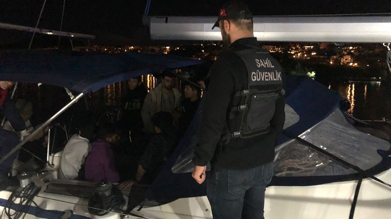Muğla Bodrum açıklarında 106 düzensiz göçmen yakalandı