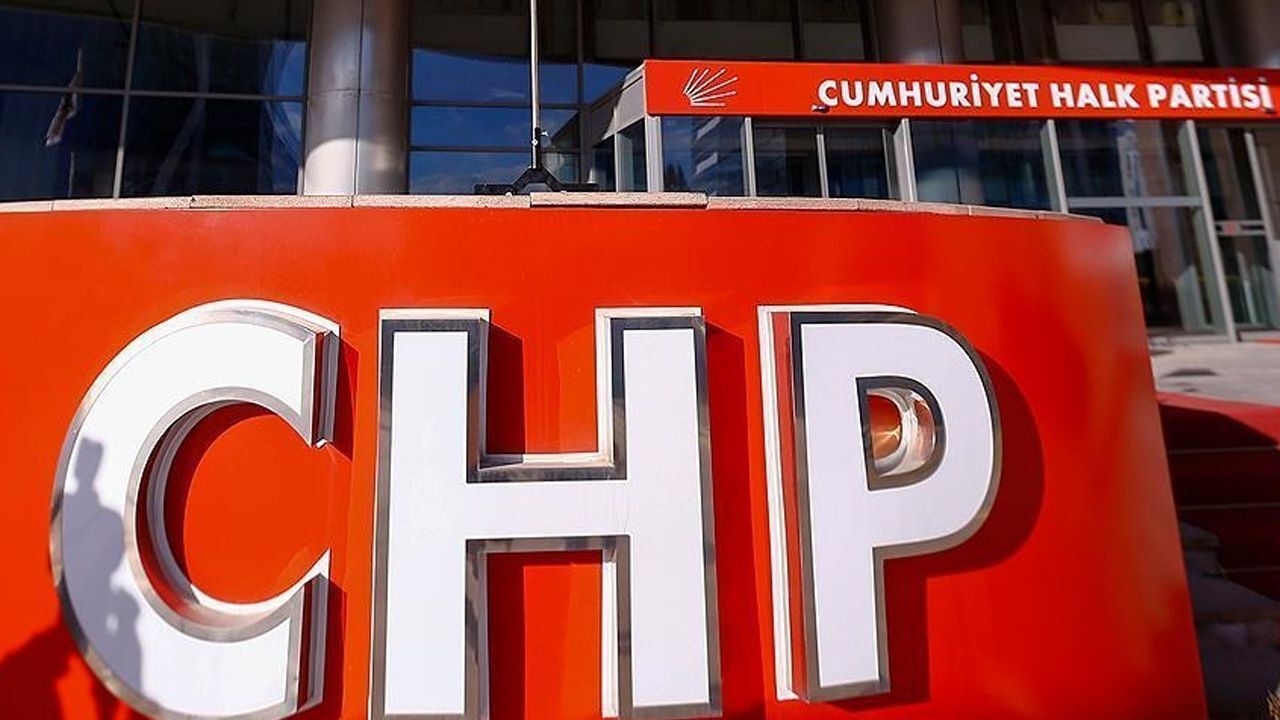 CHP'de komisyon revizyonu! 'Plan ve Bütçe'de tepki istifası