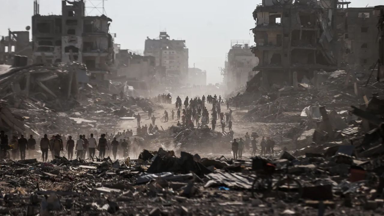 Gazze’de tarihi an! 200 bin Filistinli kuzeye akın etti