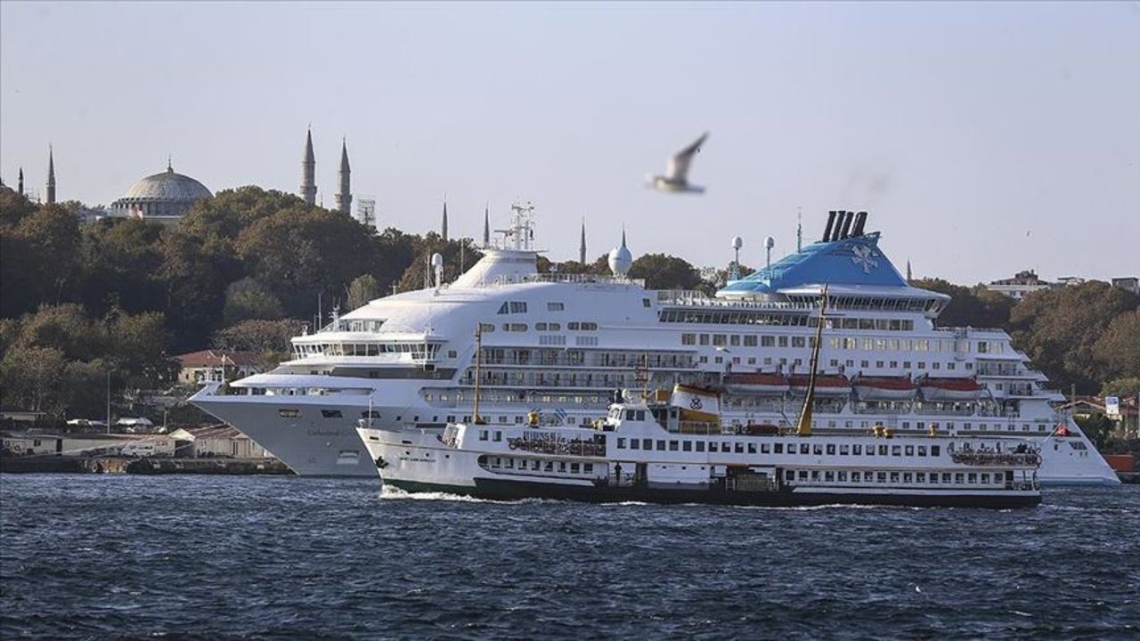 İstanbul'a kruvaziyer dopingi! 8 ayda 410 bin turist geldi