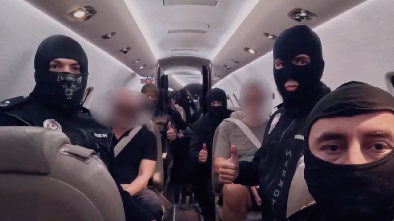 Kırmızı bültenle aranıyorlardı! 