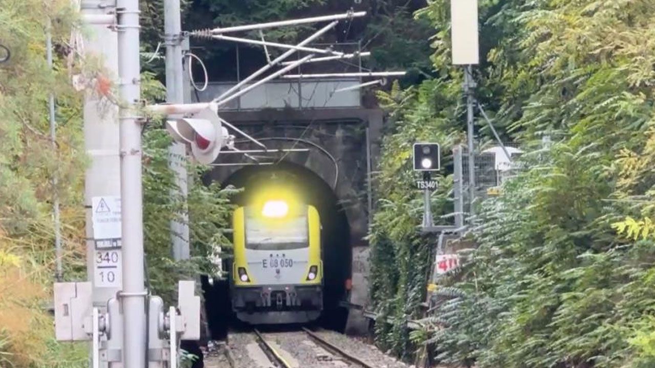 Tren sesiyle yaşıyorlar… 114 yıllık tünel mahalleyle bütünleşti