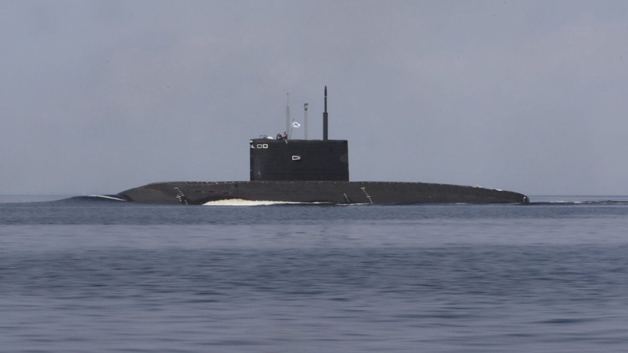 Atlantik’te tehlikeli yakınlaşma! Rus denizaltısı yeniden Fransa