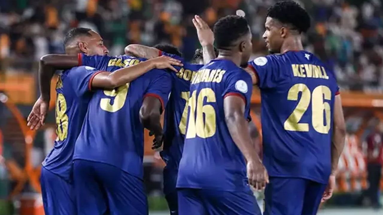 525 bin nüfuslu ülkeden tarihi başarı: Dünya Kupası