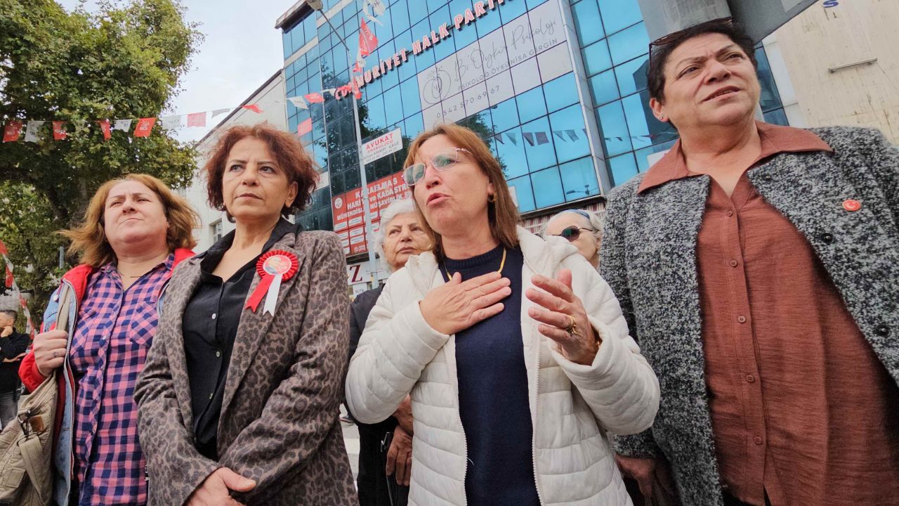 CHP'de Zonguldak depremi! Kadın kolları başkanı ve 10 üye istifa etti