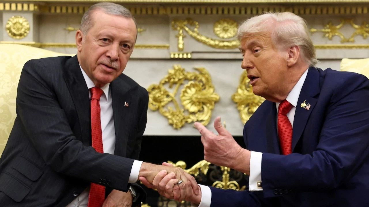 Trump bir kez daha Erdoğan'a övgü yağdırdı! 