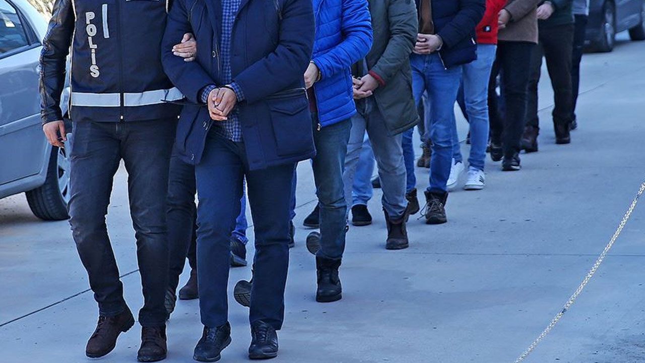 İstanbul'da hayali işlemlerle milyarlık vurgun yapan çete çökertildi! Çok sayıda gözaltı var