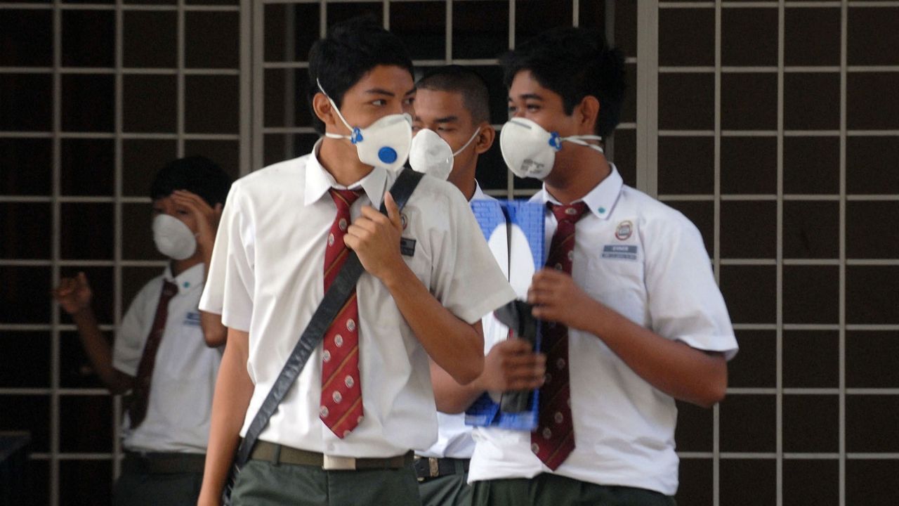 Malezya'da grip alarmı: 6 bin öğrenci hastalandı, okullar kapatıldı