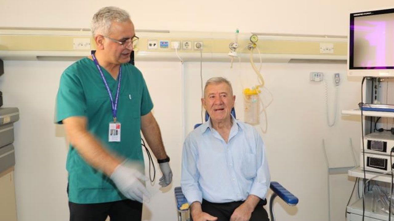 5 günlük tatil hayatını kararttı! Girdiği havuzda enfeksiyon kapıp duyma yetisini kaybetti