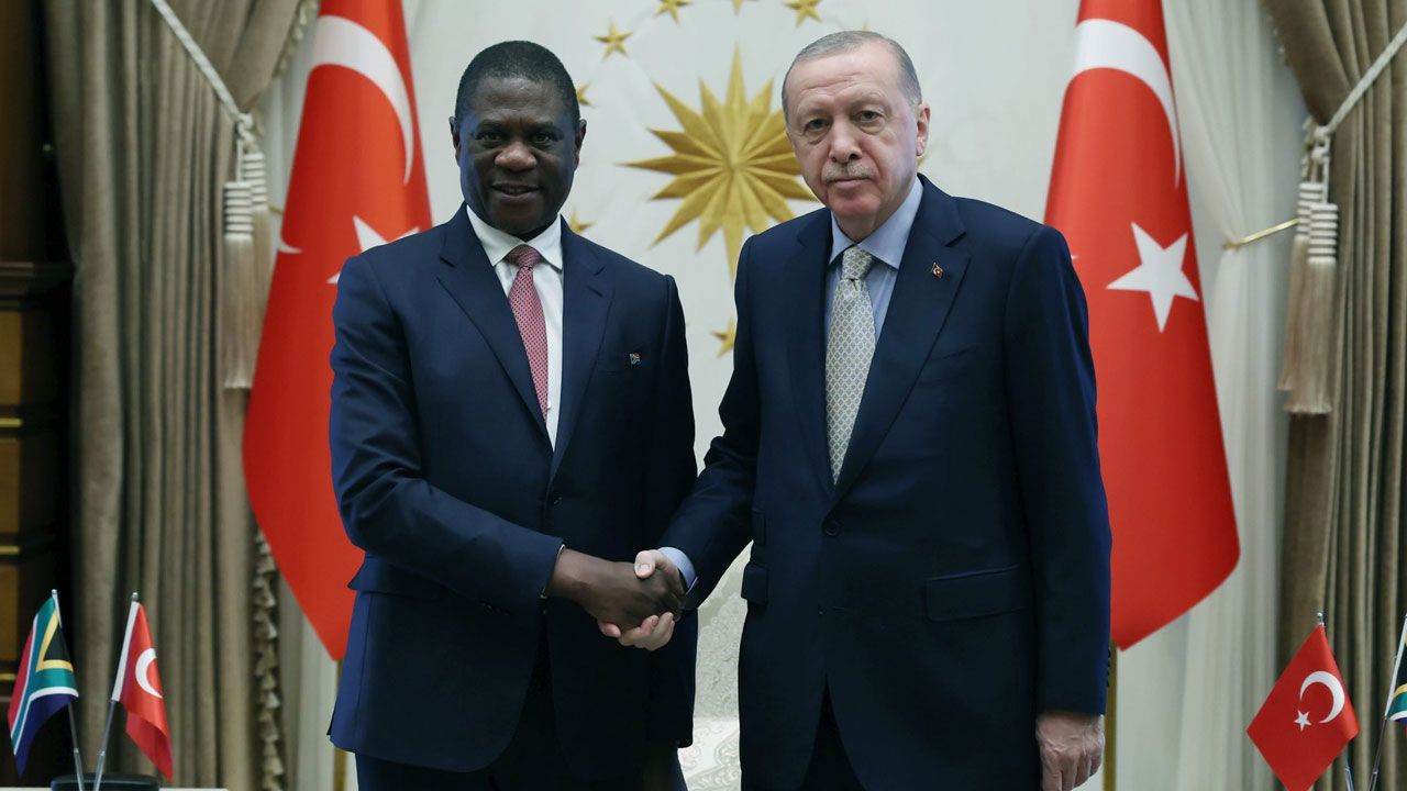 Cumhurbaşkanı Erdoğan, Güney Afrika Cumhuriyeti Cumhurbaşkanı Yardımcısı Mashatile'yi kabul etti