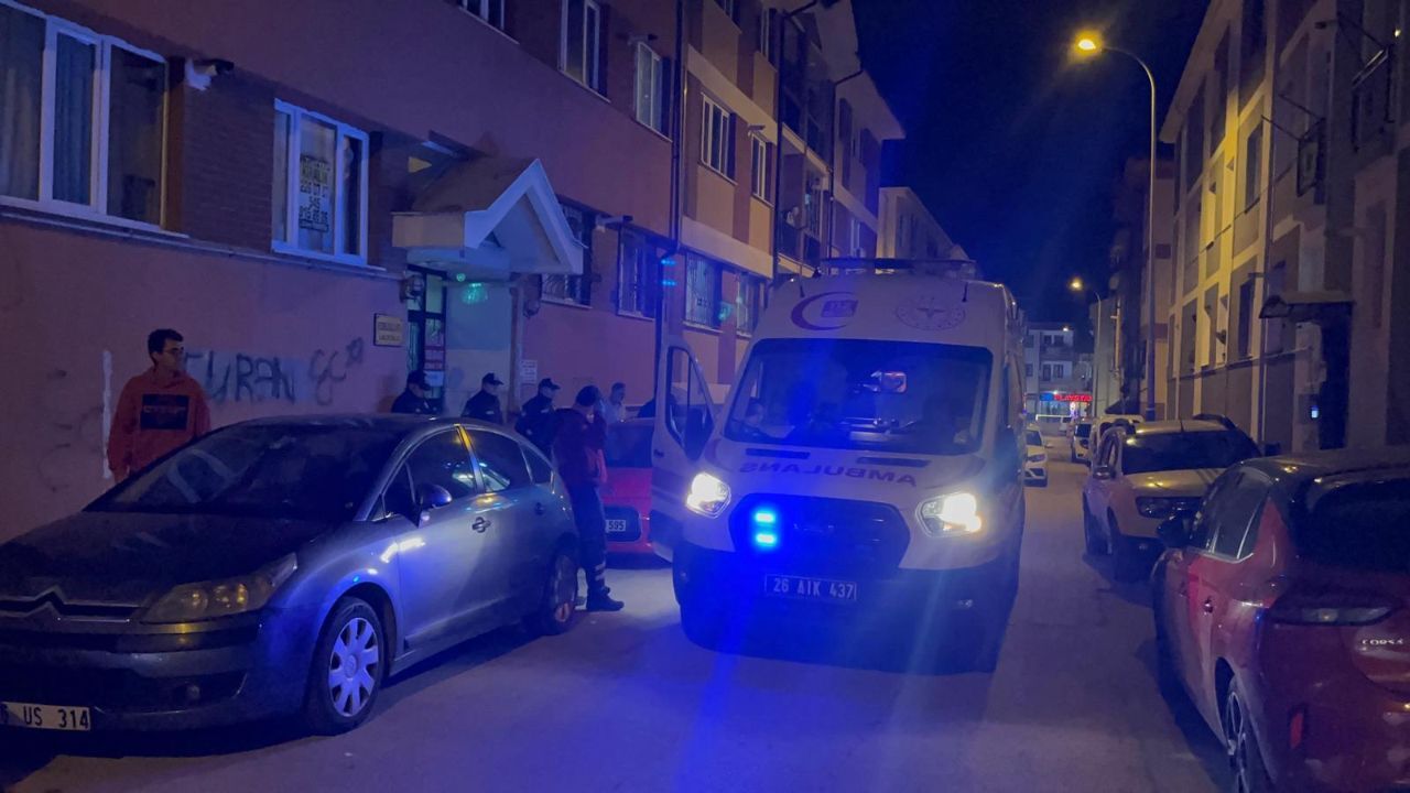 Gerçek yayılan kötü kokularla ortaya çıktı! Evinde yatar halde bulundu