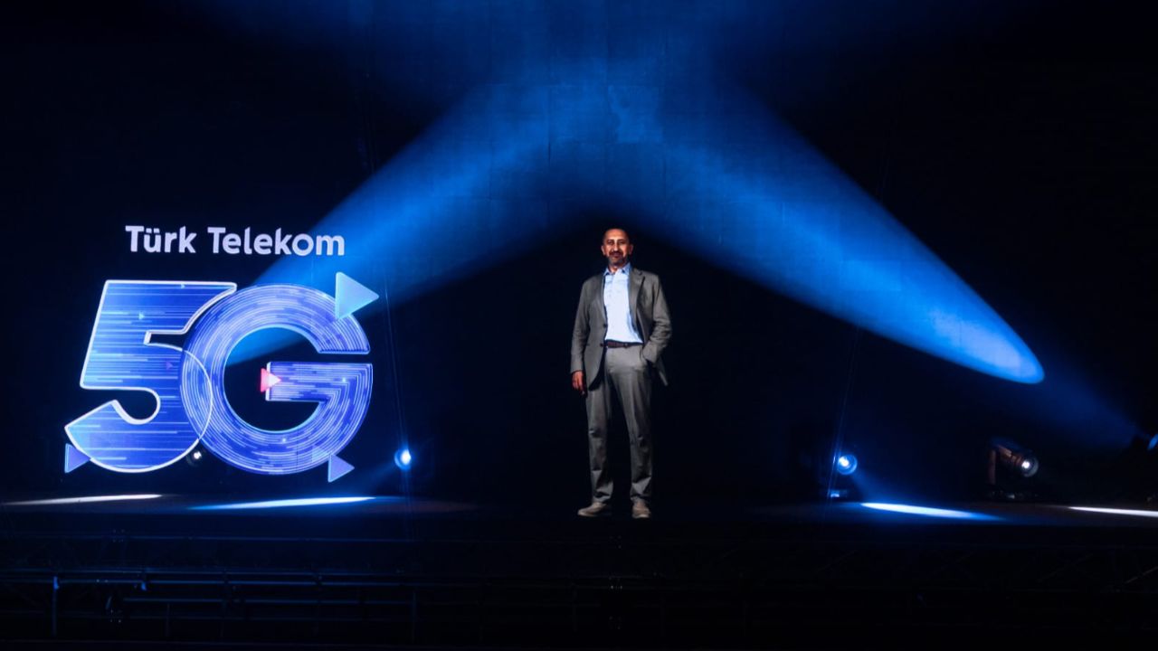 İletişimde yeni çağ 5G ile başlıyor! Türk Telekom’dan hologramlı canlı bağlantı deneyimi