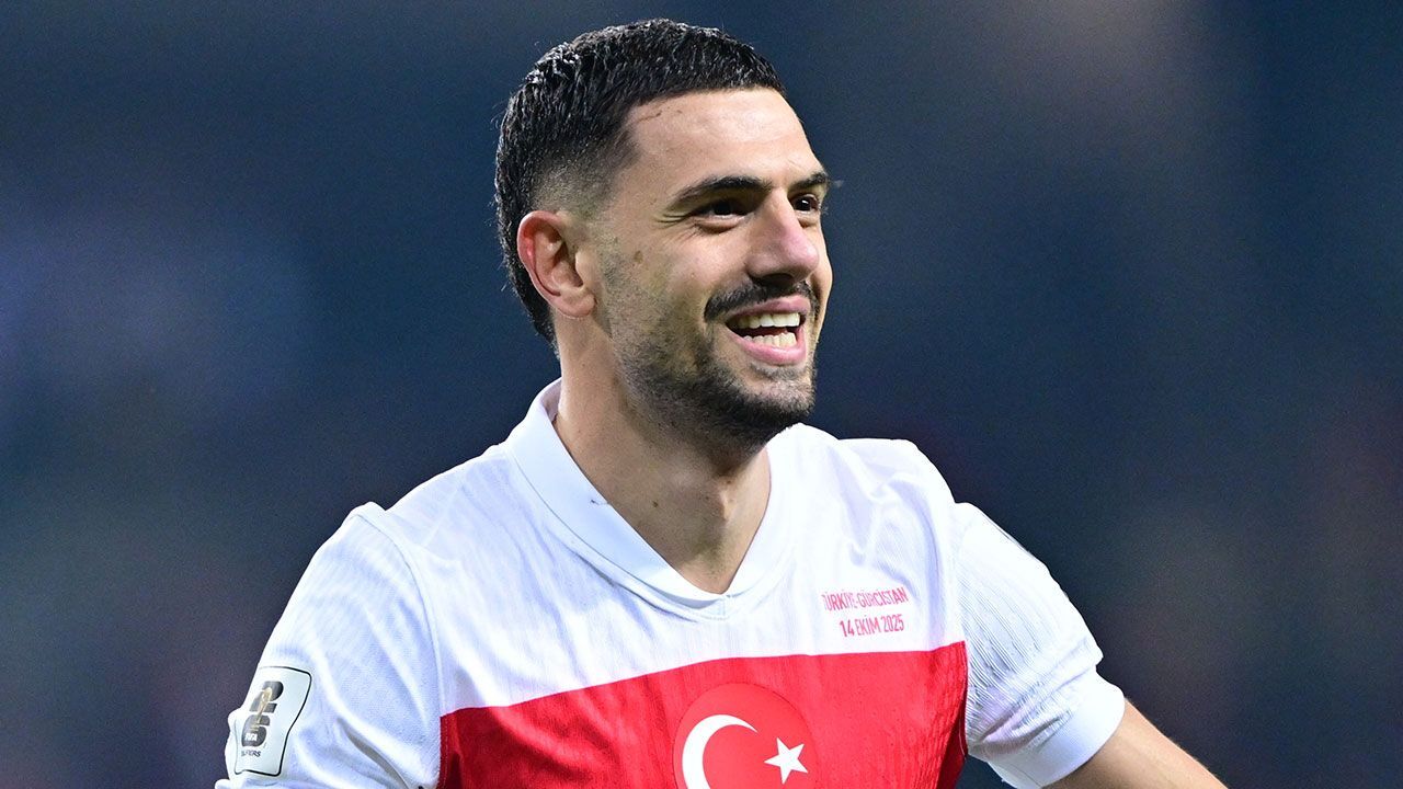 Merih Demiral memleketinde duble yaptı