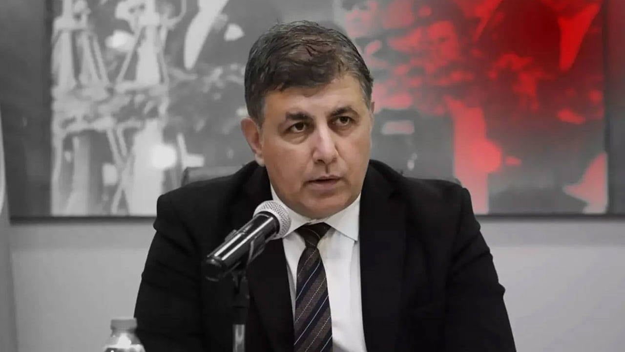 Başkan Tugay'a eleştiri: Algı yapma bir an önce evimizi ver