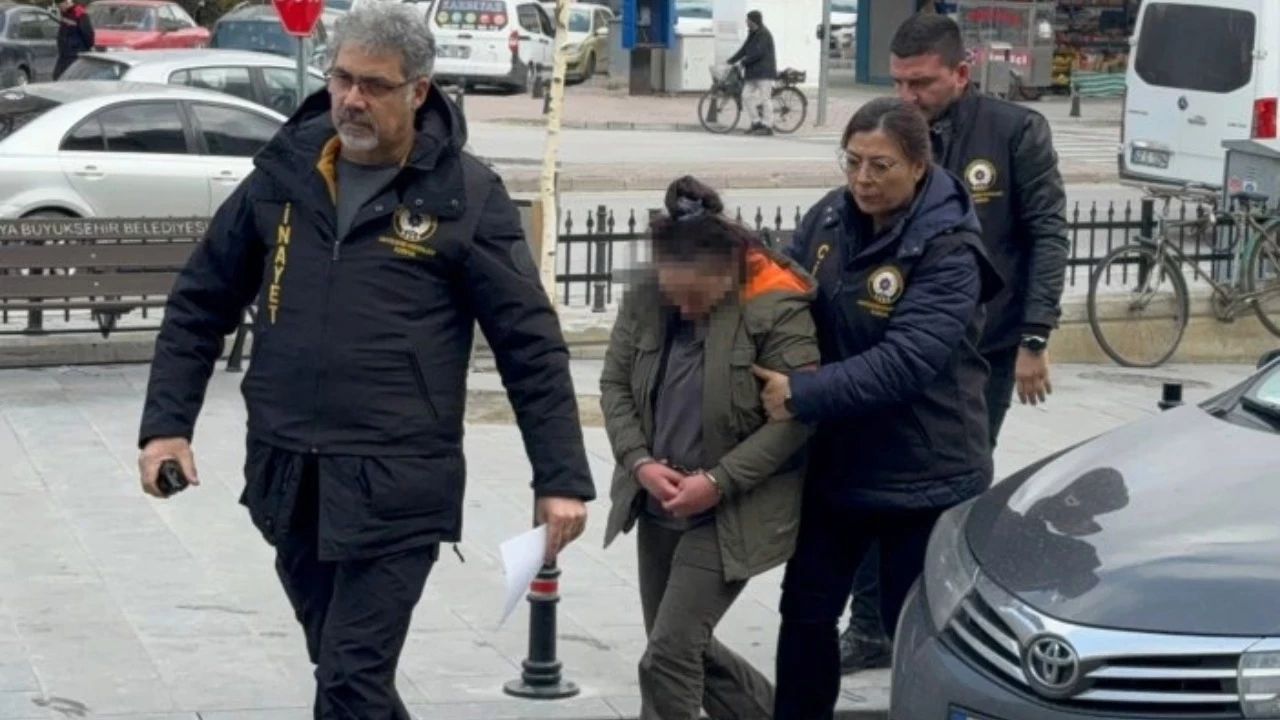 Erkek arkadaşını bıçaklayarak öldürmüştü, cezası belli oldu! 3 sene tahrik indirimi aldı...