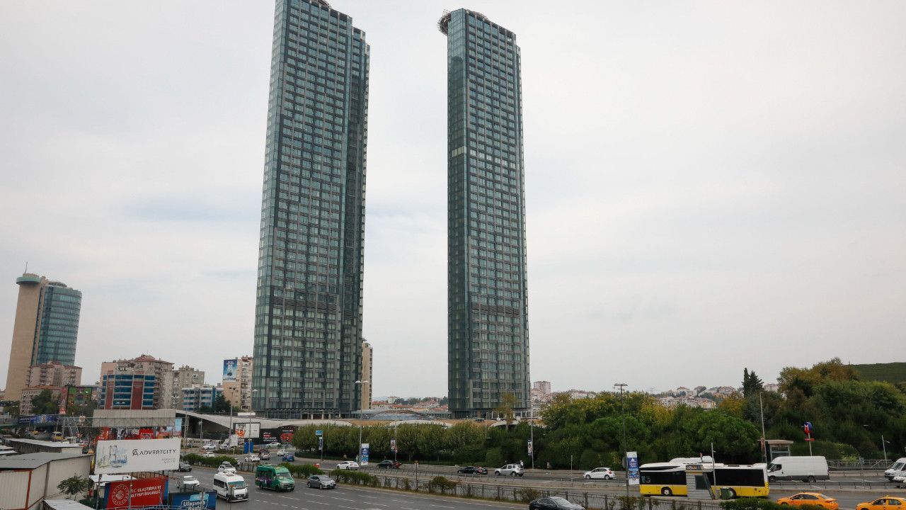 Villadan şehir merkezine dönüş yaşanıyor! 360 derece İstanbul manzaralı Çiftçi Towers Türkerler'de son 80 daire